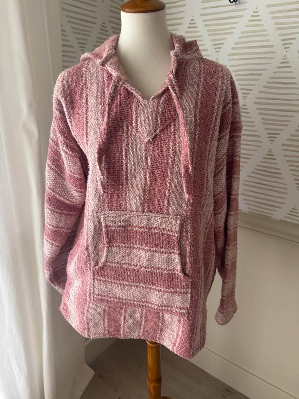 Vintage Chavitos Large Mexican Pink Baja Hoodie Skater Festival-ware Soft